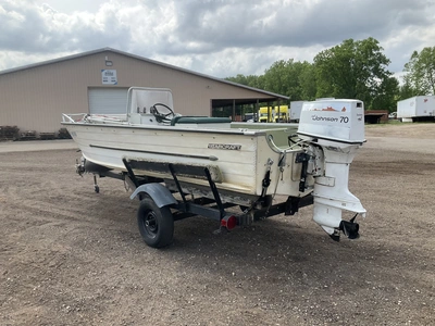 USED 1972 STARCRAFT MARINER