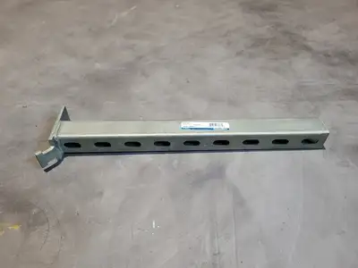 NEW THOMAS & BETTS S25618