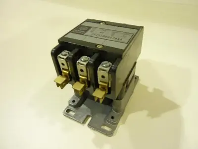USED GENERAL ELECTRIC / GE CR253DB302AAA