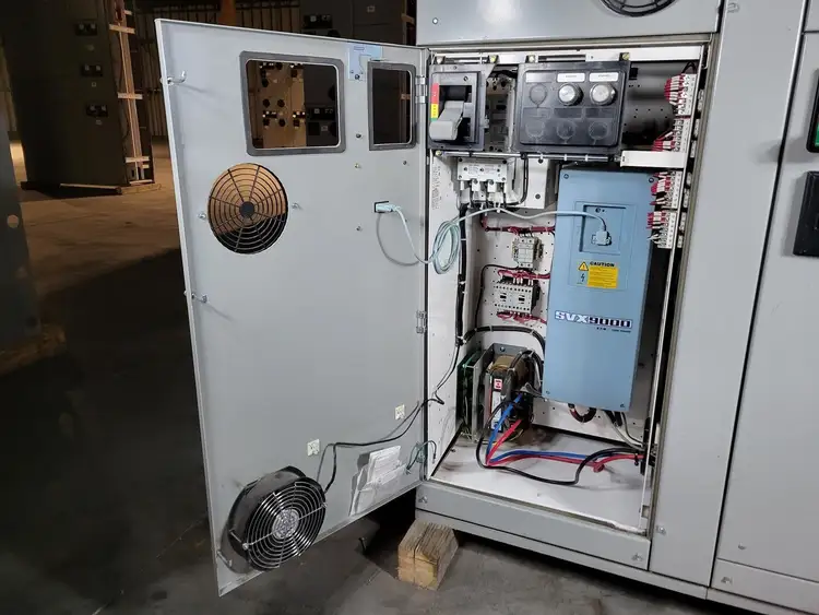 Used EATON SVX025A1-5A4N1 Switchgears British Columbia CA | Lenmark #240124