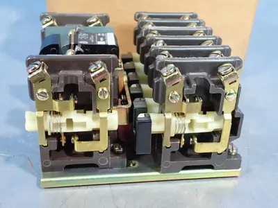 USED JOSLYN CLARK CONTROLS 5U876