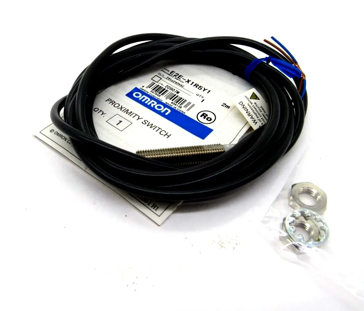 NEW OMRON E2E-X1R5Y1 PROXIMITY SENSOR E2EX1R5Y1