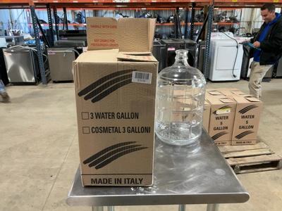 Used LOT OF (2) 3 GALLON CLEAR ITALIAN GLASS CARBOYS Restaurant Storage Containers Michigan US | Miedema Asset Management Group #1580153