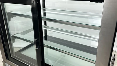 171-0268 36" Self Contained Bakery Case Cooler