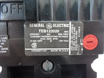 General Electric TEB122020 Circuit Breaker 20 Amps 240VAC 2 Pole Used