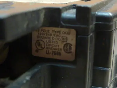 USED SQUARE D QOU215