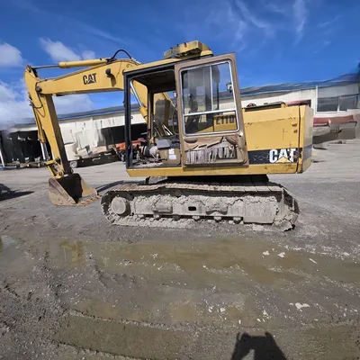 CATERPILLAR E110B Excavator | Iron Listing (8)