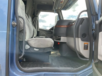 Used 2012 VOLVO VNL 6X4 Conventional trucks Michigan US | Miedema Asset Management Group #1476614
