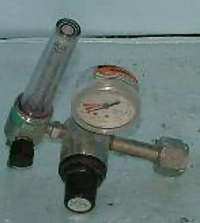 USED VICTOR S261D 200 PSIG MAX INLET NO. MD21133 GAS SERVICE: HYDROGEN