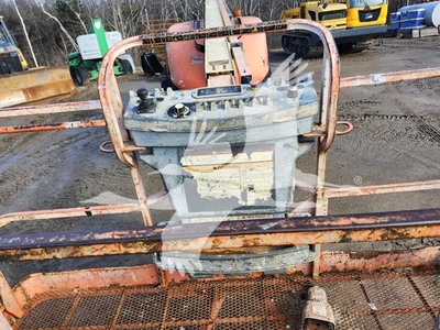 USED 2008 JLG 600A