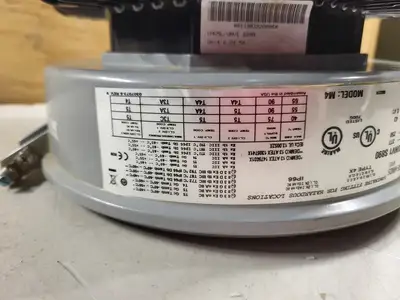 NEW CROUSE-HINDS VMV5L/UNV1 S890