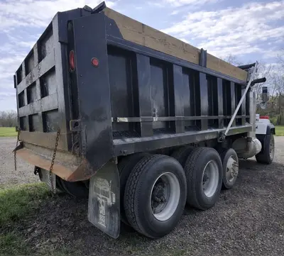 Used 2000 MACK RD688S Dump trucks Ohio US | Proxy Equipment #1388620