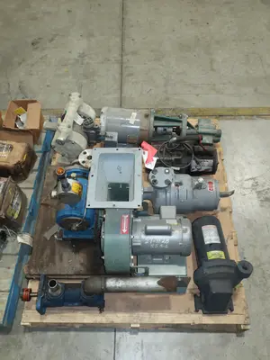 2 PALLETS OF ASSORTED PUMPS