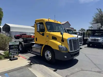 Used 2019 FRHT X11364ST Conventional trucks California US | Commerce Truck Equipment Sales #1548749