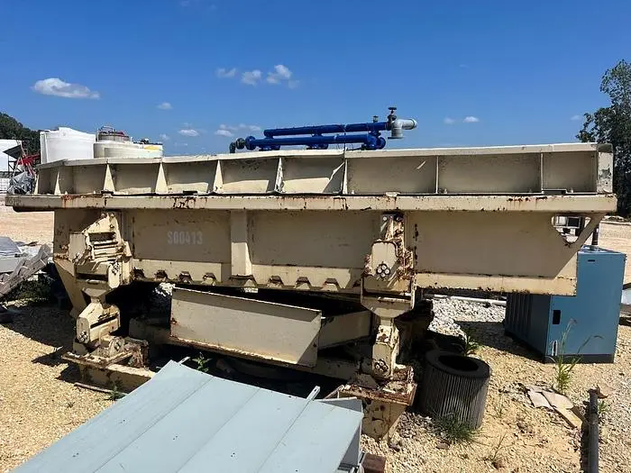 Used BEZNER 10991 Vibratory Screens Missouri US | Machinery & Equipment #139955