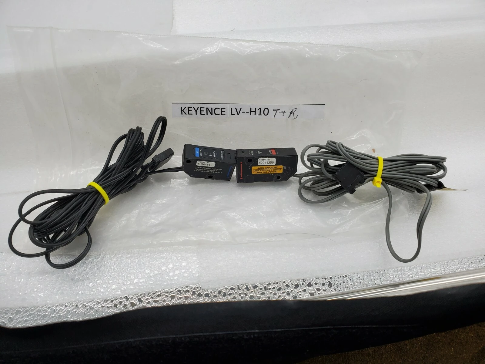 USED KEYENCE LV-H110 R & T
