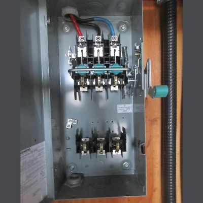 Siemens 100 Amp Fusible Disconnect