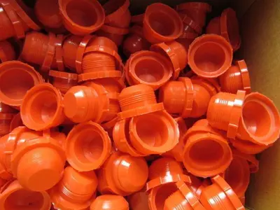 Niagara Plastics HF-28 Threaded Plastic Plugs 1-7/8-12 Lot of 340