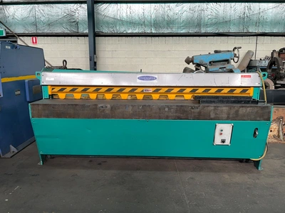 STEELMASTER TBA Guillotine | ESP Machinery Australia Pty Ltd (1)