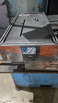 Automatic Vertical Bandsaw USED