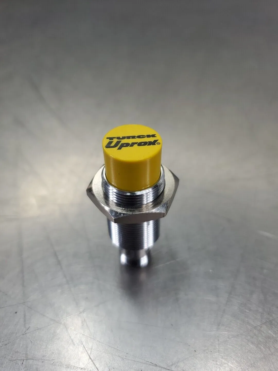 Turck Ni12U-M18-AP6X-H1141 Inductive Proximity Sensor, 10-30VDC 200mA. 5E-17