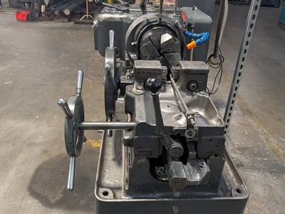 Used _UNKNOWN_ _UNKNOWN_ Bolt Threaders Texas US | IRS Auction #1320704