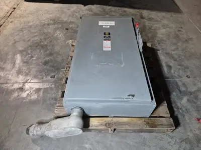 USED SQUARE D CH365R