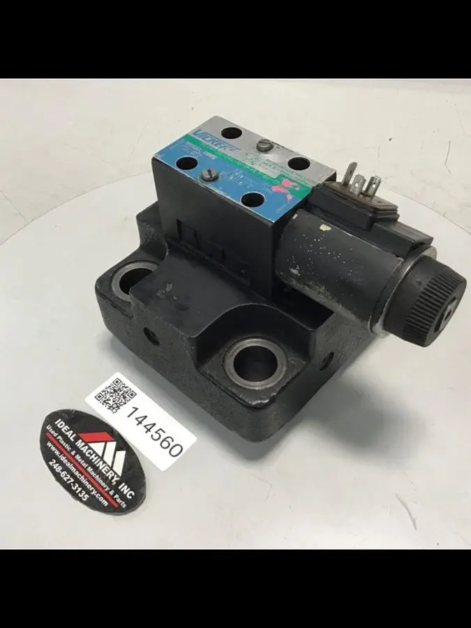 USED VICKERS DG4V-3S-2AL-M-U-HL7-60-EN490