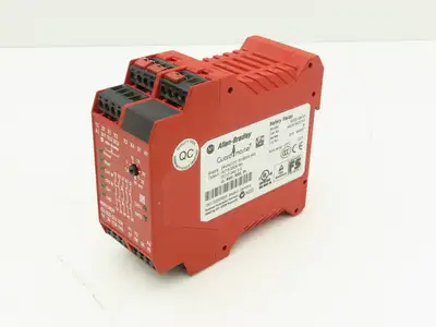Allen Bradley MSR138DP 440R-M23151 Safety Relay Guardmaster Lot of 4