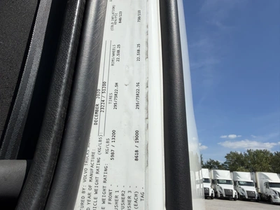 Used 2021 VOLVO VNL760 Conventional trucks Indiana US | Miedema Asset Management Group #1414630