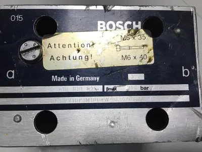 USED BOSCH 0 810 001 825