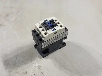 25 Amp, 3 Pole, 3 NO, 115 VAC Coil Contactor C01F7 52296548