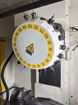 Used 2018 FANUC ROBODRILL Α-D21L B5 ADV Vertical Machining Centers Ohio US | Aucto #1308000