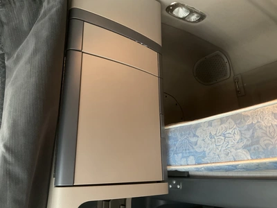 USED 2016 FREIGHTLINER CASDCADIA