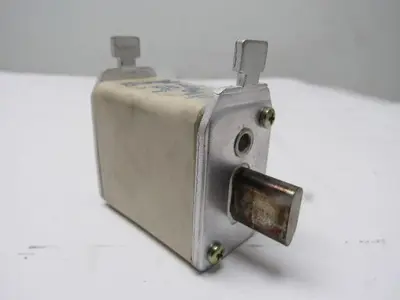 ULTRA QUICK NV 100U 35A Fuse 660V 440V 25kA  Lot of 3
