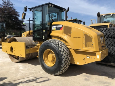 USED 2019 Caterpillar CS68B