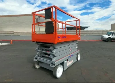 USED 2016 SKYJACK SJIII 3226