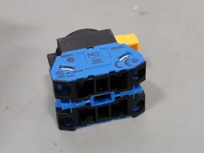 USED IDEC HW1S-3T20