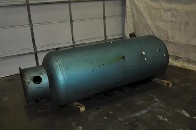 375 GALLON AIR RECIEVER TANK