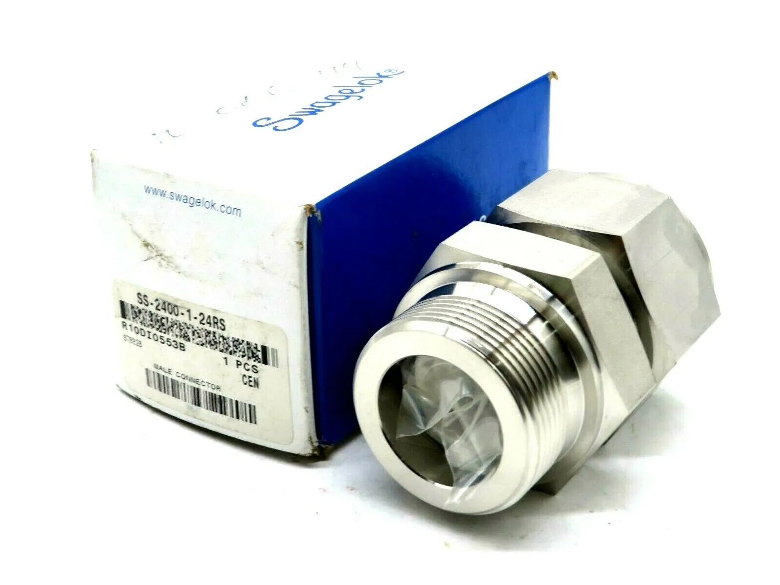 NEW SWAGELOK SS-2400-1-24RS MALE CONNECTOR SS2400124RS