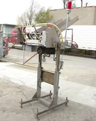 SPC9388  Labeling equipment Thiele Engineering Co. reciprocating placer model 208 RECIP PLACER, 60 coupons per minute