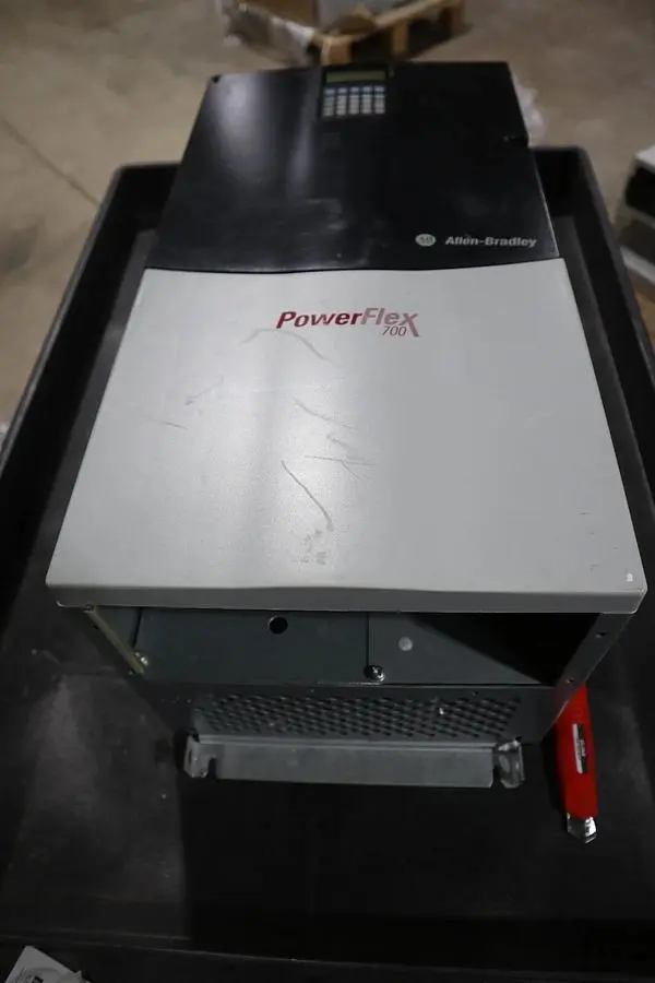 NEW ALLEN BRADLEY 20BD096A0ANNANA0 AC DRIVE POWERFLEX 700 3 PHASE STOCK S-599