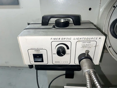 USED 1994 Gage-Master SERIES 89, QC 2000 DRO, 4-POS. LENS TURRET