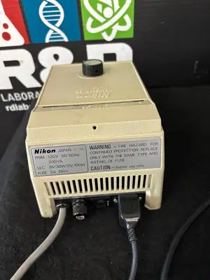 Nikon Eclipse TE300 Inverted Phase Contrast Fluorescence Microscope 4 Objectives