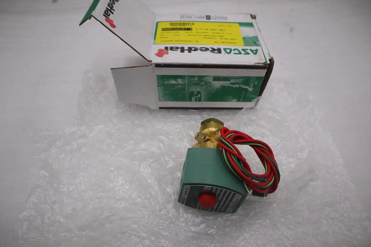 NEW IN BOX ASCO 8320G174 solenoid valve 1/4" NEW WITH BOX STOCK G555