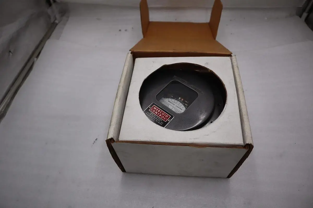 DWYER MERCOID PRW-2-P1 2&3R DIFFERENTIAL PRESSURE SWITCH STOCK 5180CC