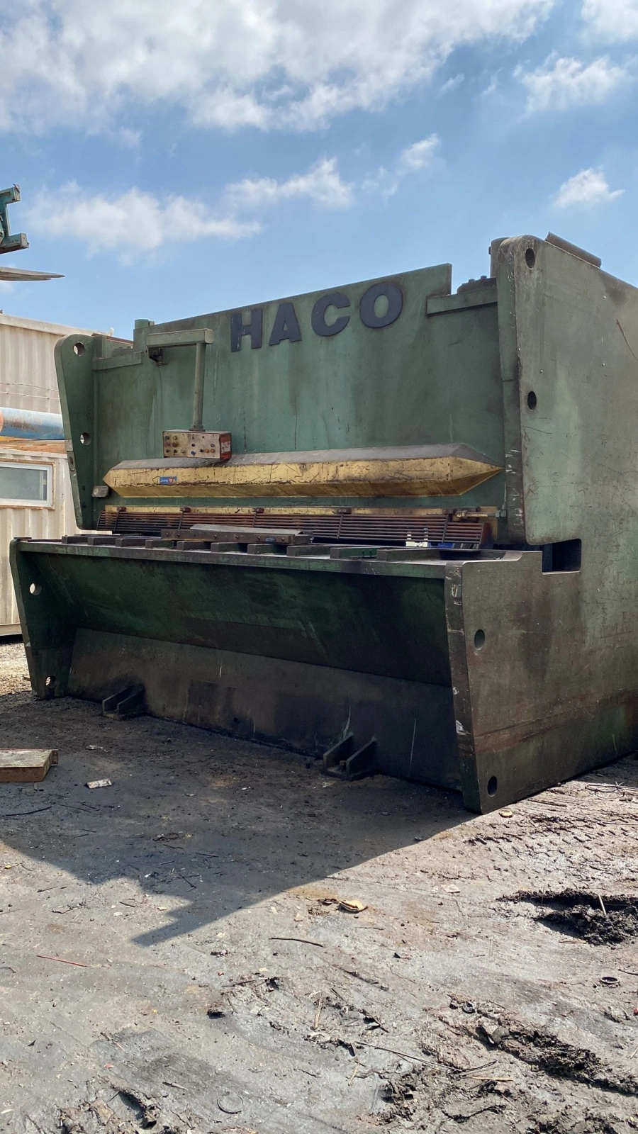 HACO Guillotine Shear, in working condition