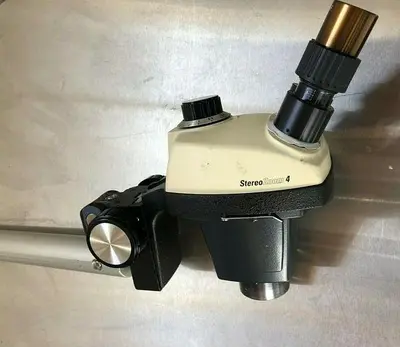 Leica Stereo Zoom 4 with 10x eyepieces