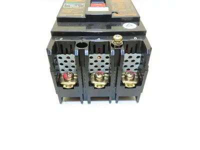 Fuji EA53B Circuit Breaker 30A 550VAC 3-Pole Lot of 5