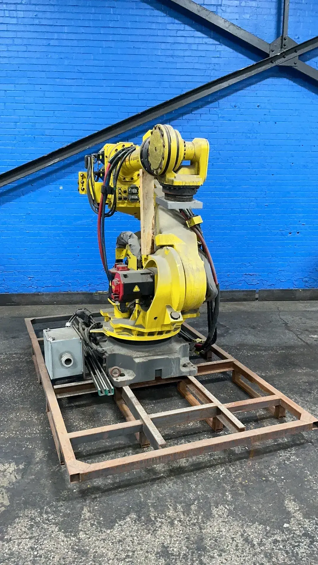 Used 2019 FANUC R2000IB/250F Robots Ohio US | HGR 24 #1343876